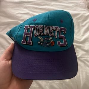 Vintage Charlotte Hornets SnapBack